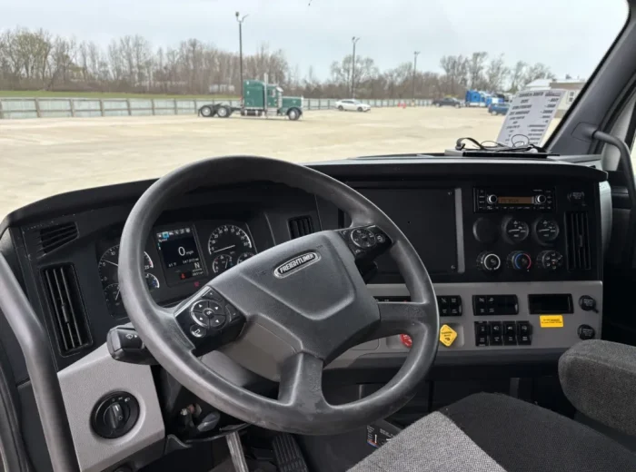 LR8957-14-1024x768_result