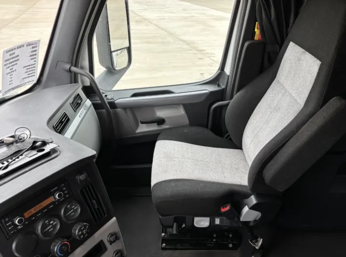 LR8957-15-1024x768_result